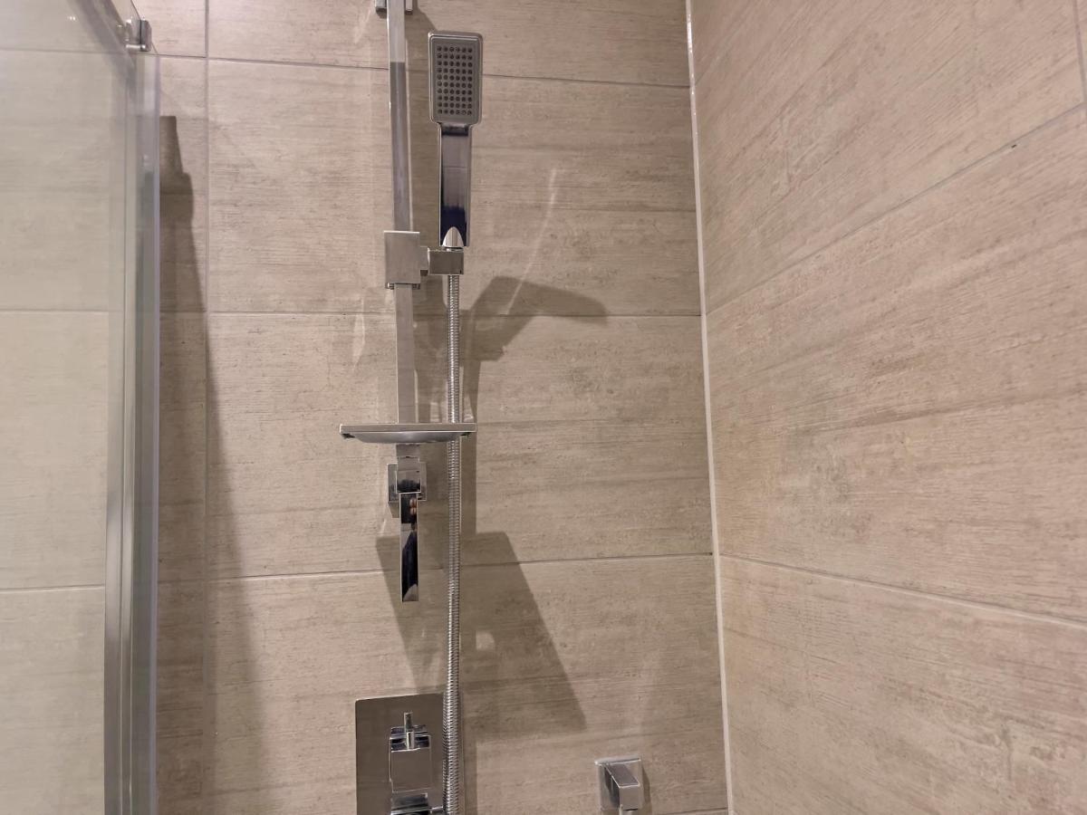 Lovely 2 Double Bedroom Flat With Free Parking - At The Atrium Mk Milton Keynes Dış mekan fotoğraf